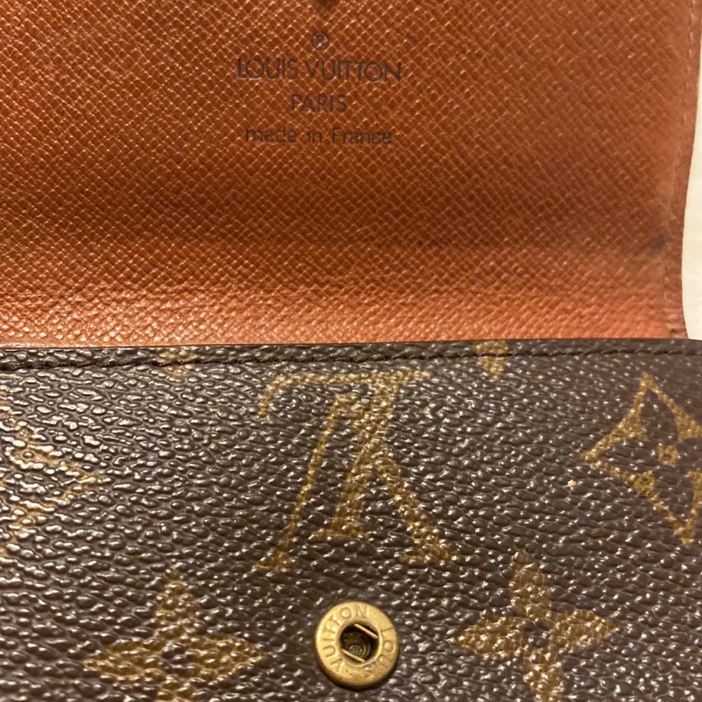 Authentic Louis Vuitton Compact Wallet - Picture 7 of 9